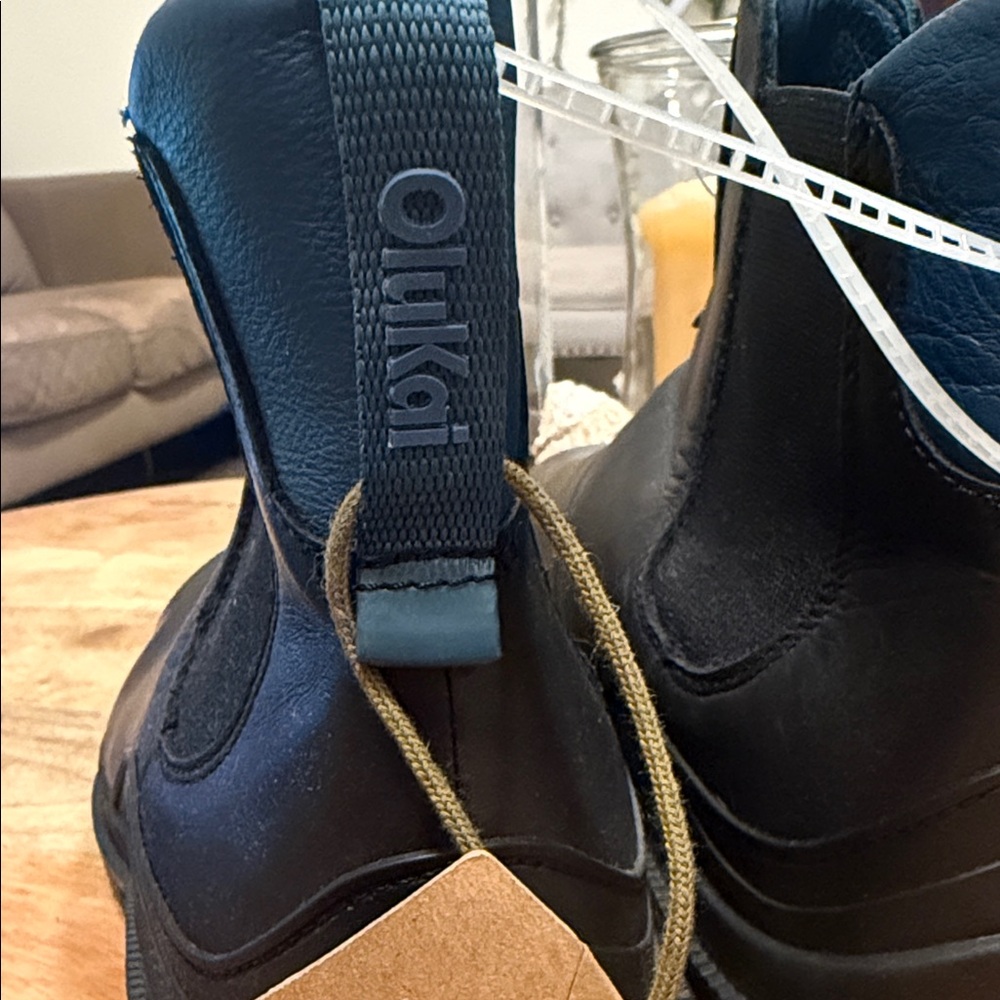 OLUKAI Black Leather - Picture 5 of 8
